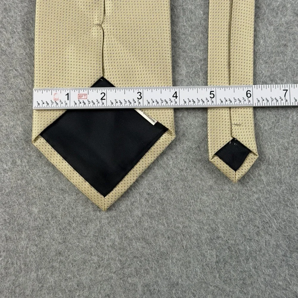Beverly Hills Polo Club Gold Blue Dot Necktie Polyester Men's Classic Tie 58x3.9